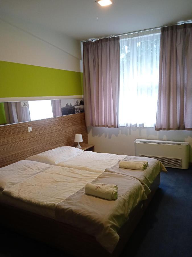 Hotelik Kosice Bagian luar foto
