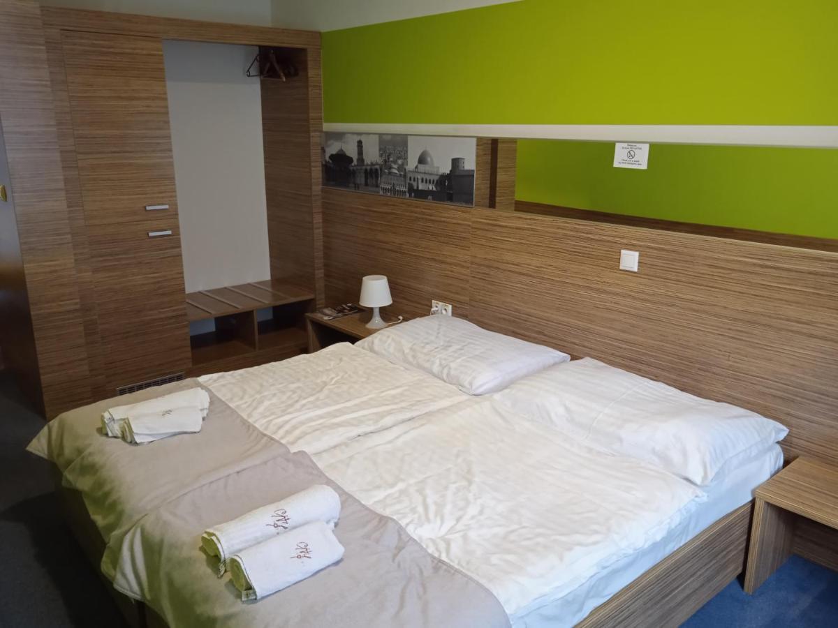 Hotelik Kosice Bagian luar foto