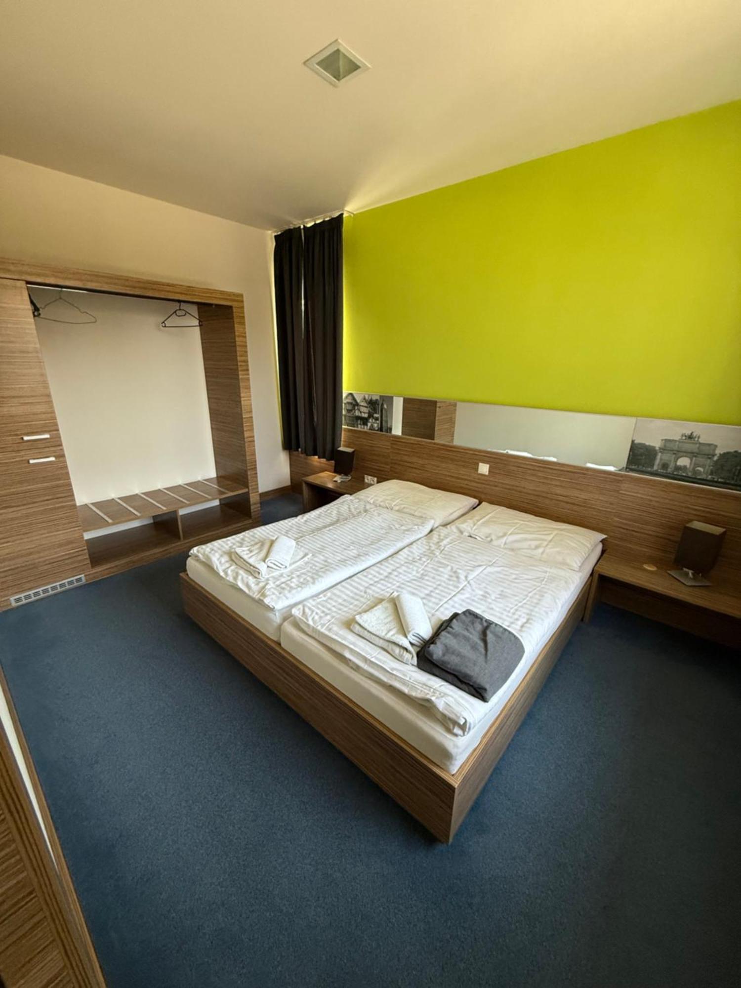 Hotelik Kosice Bagian luar foto
